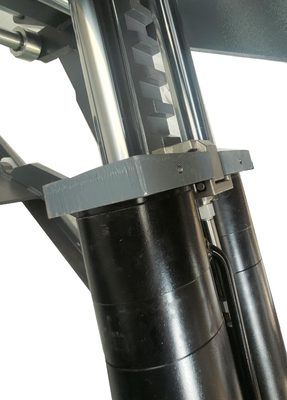 Machine de levage à ciseaux avec une capacité de levage de 3500 kg et une construction durable