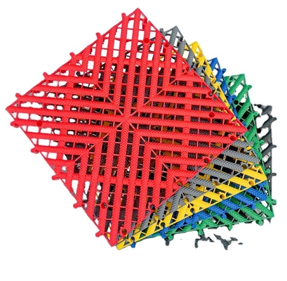 Carreaux de sol de garage en PVC entrelacés noirs La solution ultime pour d'autres applications