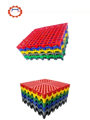 Carreaux de sol en PP noir écologique pour garage durable et facile à installer