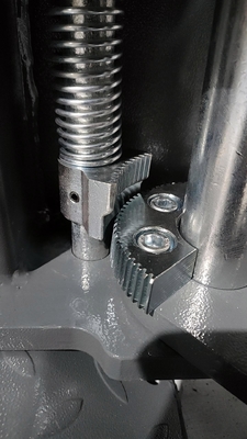 Ascenseur hydraulique à double cylindre à plafond bas de 4 tonnes