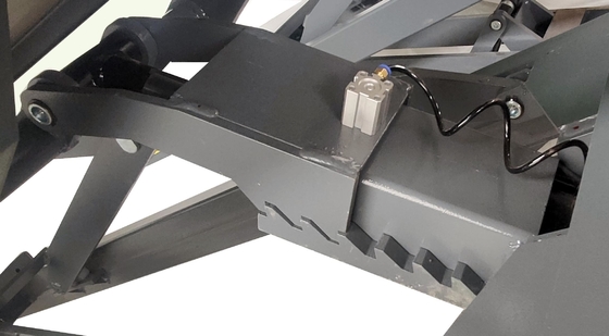 SCISSOR Leader L68S Ascenseur hydraulique à double cylindre pour l'efficacité des ascenseurs de voiture au sol