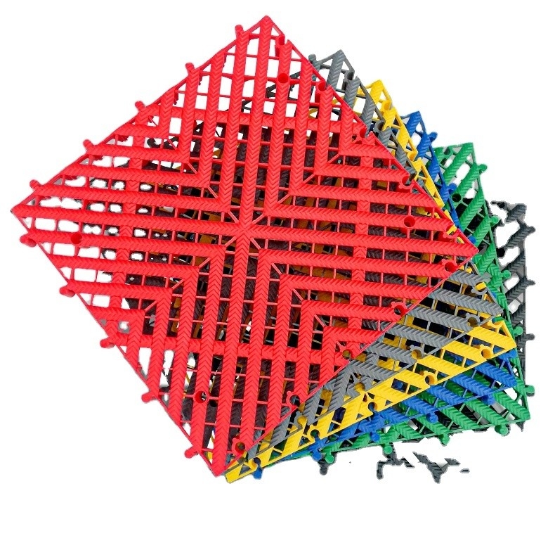 Carreaux de sol de garage en PVC entrelacés noirs La solution ultime pour d'autres applications