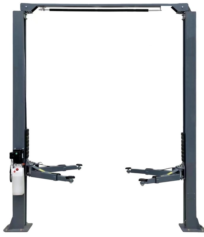 Capacité de levage de 4000 kg, plancher libre, élévateur hydraulique manuel pour deux postes de levage de voiture